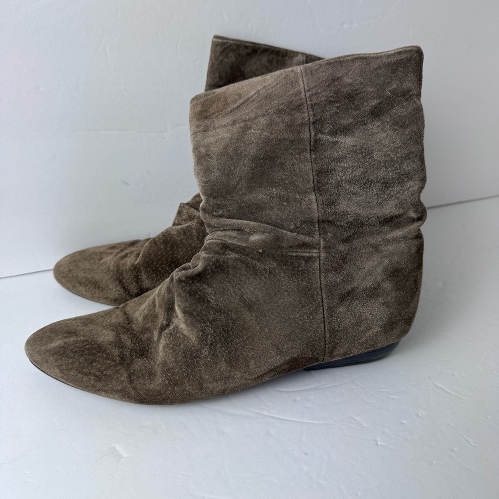 Vintage Newport News Brown Suede Flat Short Boots Women’s Size 8 - Picture 8 of 12